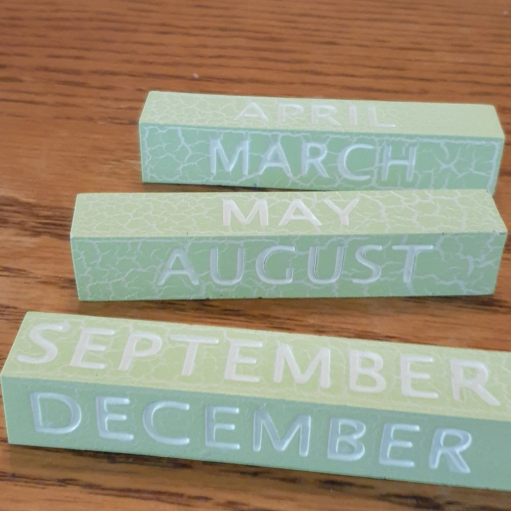Inspirational desk calendar